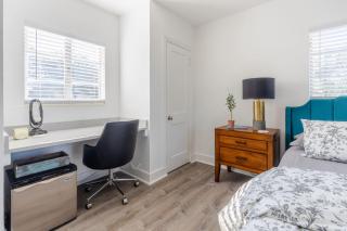 Walkable Tampa Bungalow Close to Top Spots - 2