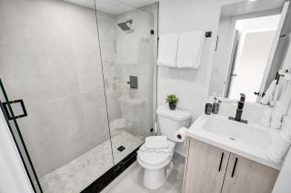 Cozy 1BR Suite Ocean Steps Art Deco District 205 - 3
