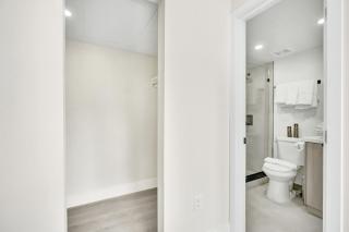 Chic 1BR Retreat Steps to Ocean Prime SoBe Location 208 - 7