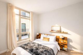 Charming Walker's Point Apt with Balcony - Sleeps 4 - 7