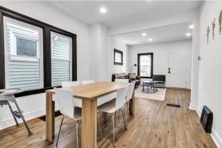 Stylish 4BR Home l Mins to Falls and All Attractions - 9