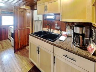 J&L Cabin - 3