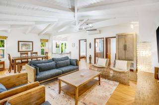 5 bed house walk to shops beach and restaurants - 4