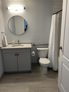 New The Carlyle 307 - 2BR Beachside Condo in Grand Bend - 3