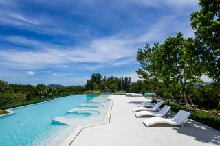 Beachfront luxury apartment Bangtao - 2