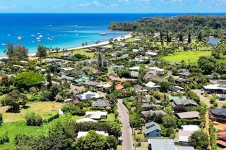4 bd walk to shops restaurants and beach - 6