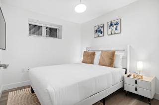 Rare City Find. Central Home w Fresh Outdoor Space - 3