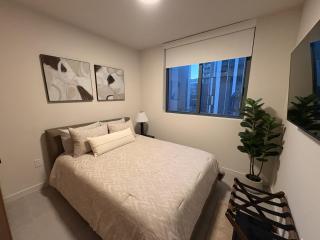 F1008 Modern Corner 1-Bdr Apt with Pool and Gym in Miami Downtown - 5