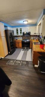Pet Friendly 2 Bedroom Irwin Home with Fast WiFi Near Monroeville Convention Center and UPMC East - 6