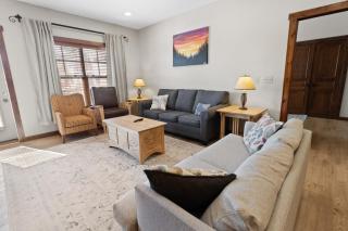 SE 307 Modern 2BR 2BA Snowshoe Mountain Getaway - 7