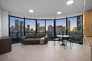 F2805 Corner 1BR with 180 Balcony a Pool and Gym in Downtown Miami - 0
