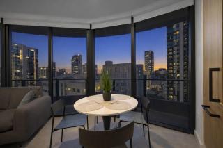 F2805 Corner 1BR with 180 Balcony a Pool and Gym in Downtown Miami - 6