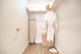 Ski-In Ski-Out, Hot Tub, Fitness, Free Ski Waxes, Free Shuttle and Game Room - 3