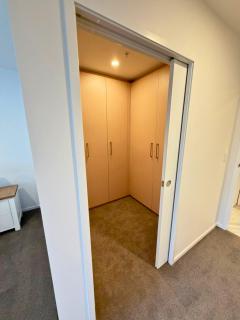Central Christchurch One Bedroom Apartment - 8