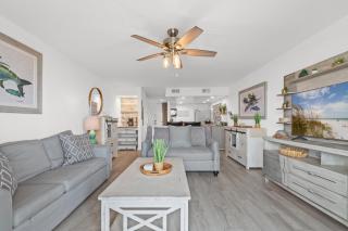 Beach House - Summer Reign by Panhandle Getaways - 2