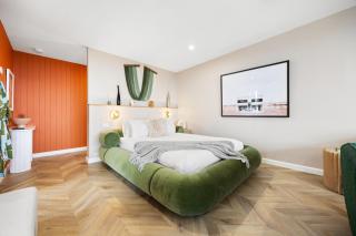 Sky Suite - A Panoramic Designer Studio in the Hills - 1