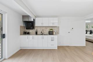 Affordable Studio sleeping and living space combined - 9
