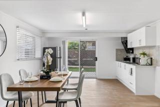 Affordable Studio sleeping and living space combined - 6