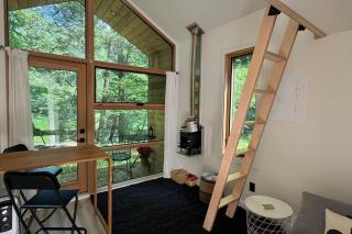 Riverside Getaway and Wood-Fired Sauna - 0