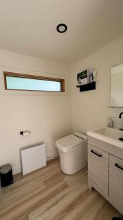 Riverside Getaway and Wood-Fired Sauna - 1