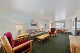 The Lodge at Lake Tahoe - 2 Bedroom - 9