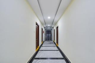 Super Townhouse Hitech City Madhapur - 7