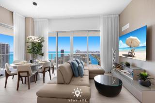 High Floor 2BR and 2 BA Free Parking - 1