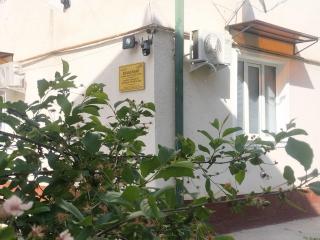 Boulevard Global Family Guest House - 8