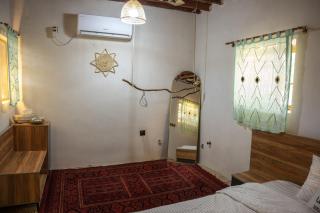 Stylish 2 -Bed Prime Bahria Lahore - 4
