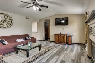 Rural Family Retreat w/ Deck & Yard in Capron! - 6