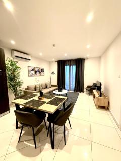 One Bedroom Apartment at Elite Luxury Suites at Loxwood House - 1