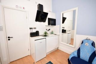 Studio near Queensway Station - 7