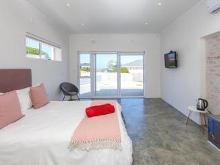 14 Taaibos Close Suiderstrand - 4