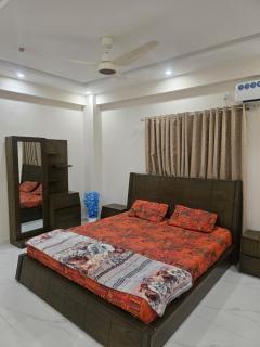 Family-Friendly 2BR Apartment Five Star Residence - 7