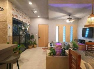 Comfortable 2-Story Home for Families & Groups - 1