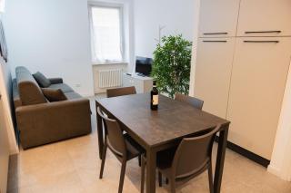 Diamante Luxury Apartment - 3