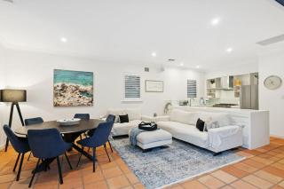 North Fremantle Retreat Walk to Beach, River & Train - 9