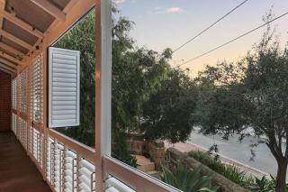 North Fremantle Retreat Walk to Beach, River & Train - 7