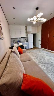 Comfort-class apartment in the center! 2-room unit in the Kristall residential complex - 3