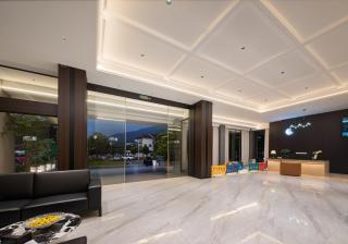 Zhangjiajie National Park Resort Hotel - Mtn view&River view&Courtyard view-Free delivery to the East Gate once, self-service washing machine with drying, luggage storage - 6
