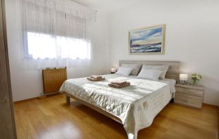 Peaceful apartment with private terrace - 8