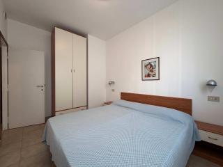 Four- room facing the sea with 2 baths and terrace - 2