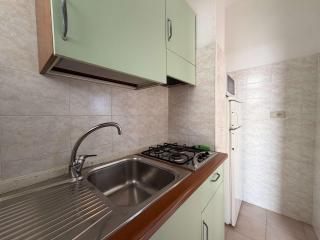 Large three- room apartment facing the sea - 1