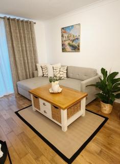 Heart of the City Apartment - 6