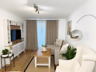 Heart of the City Apartment - 5