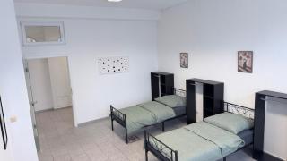 Central Apartments Hof - 8