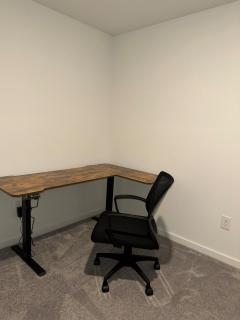 New Home - 8 min from Downtown - Full Garage - 5