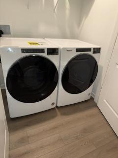 New Home - 8 min from Downtown - Full Garage - 7