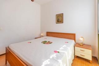 Apartment near the sea and center with terrace - 2