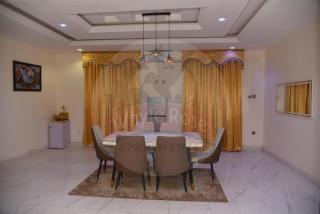 Whyte Rose Apartments & Resorts - 0